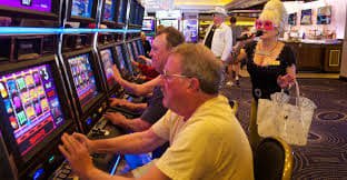 Bangladesh user exploring live dealer casino and account guidance on bat 1971